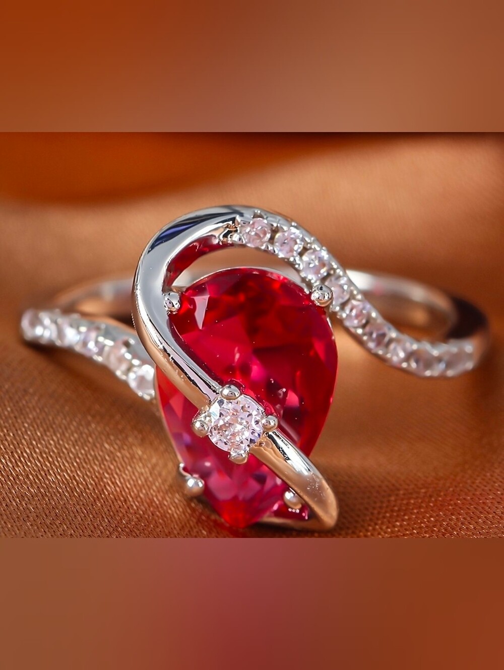 $8 Each Or Bundle 5/$20 Elegant Red Teardrop Crystal Ring